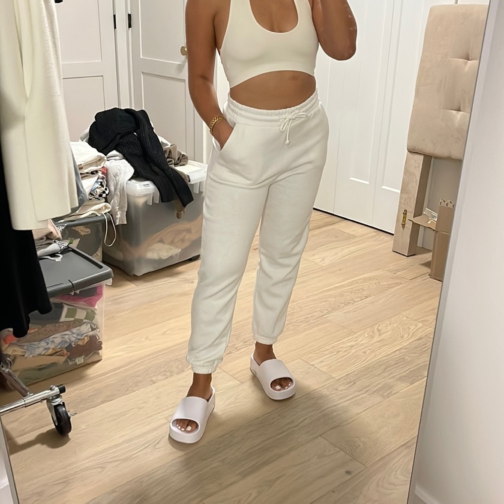 White jogger sweats